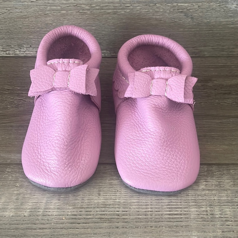 Freshly picked lavender moccasins excellent condition